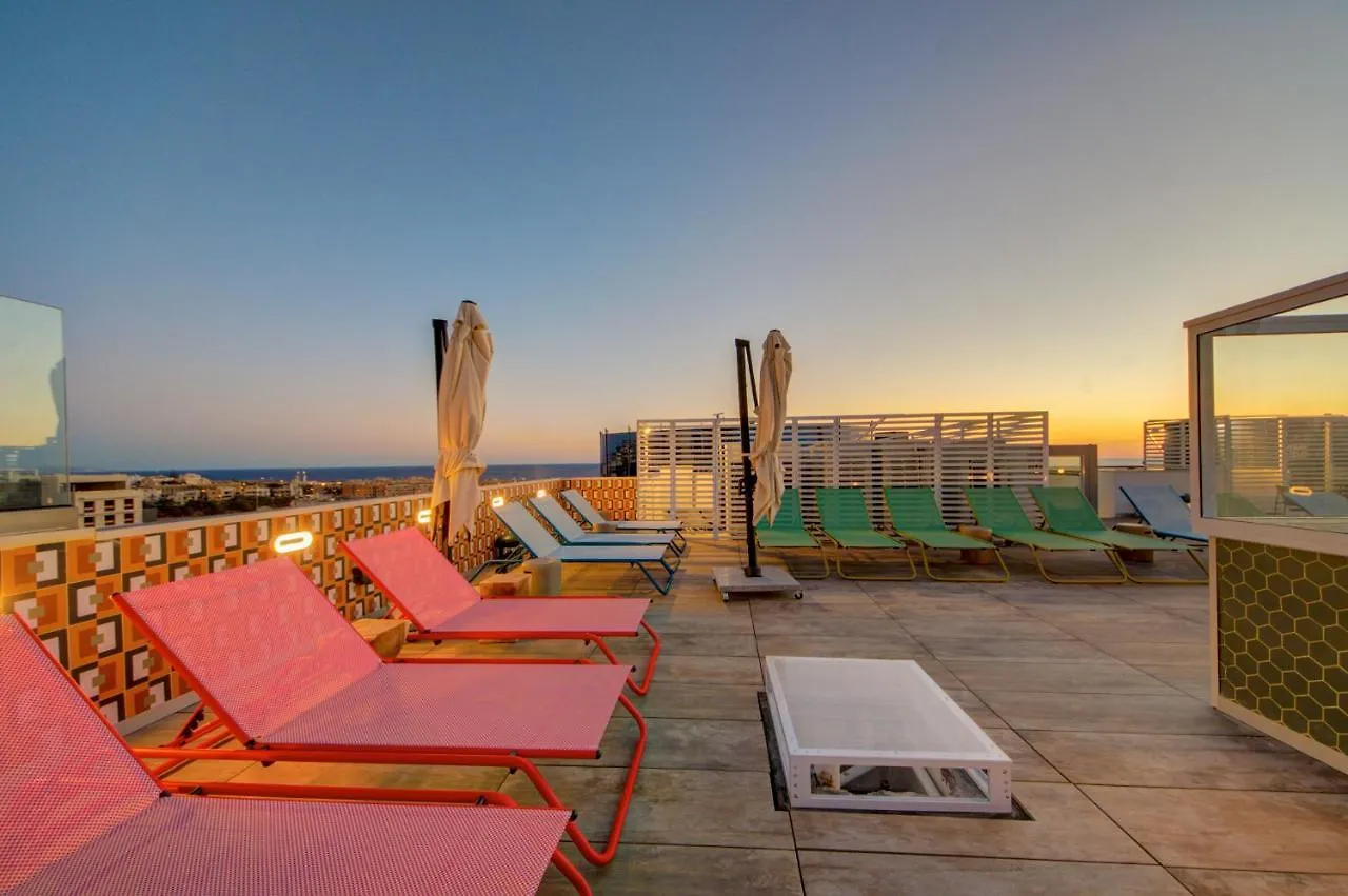 Ikyk Hotel- Ik Collection San Ġiljan