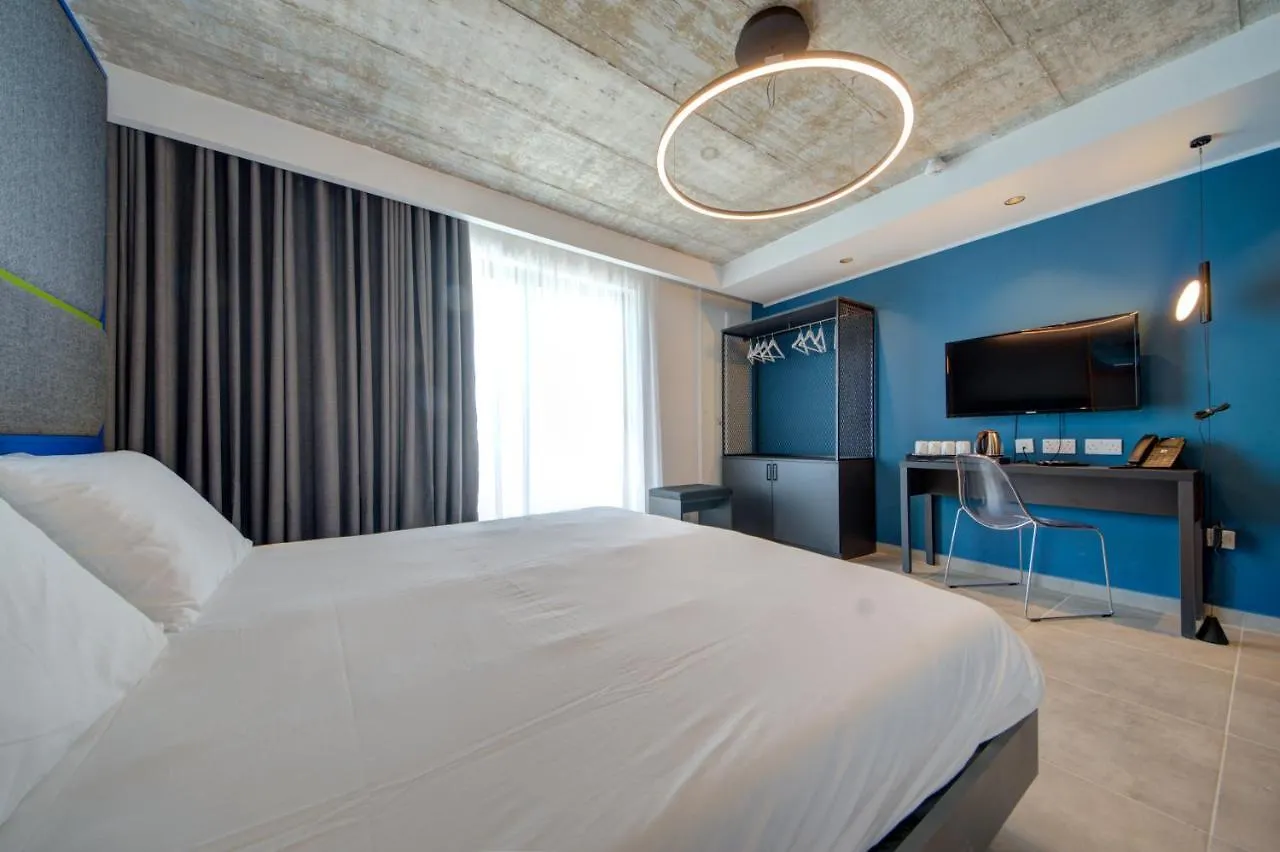 Ikyk Hotel- Ik Collection Saint Julian's Hotel